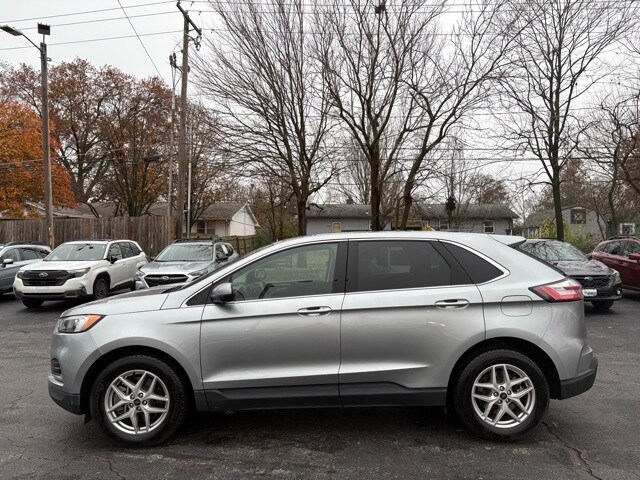 2024 Ford Edge SEL photo 4