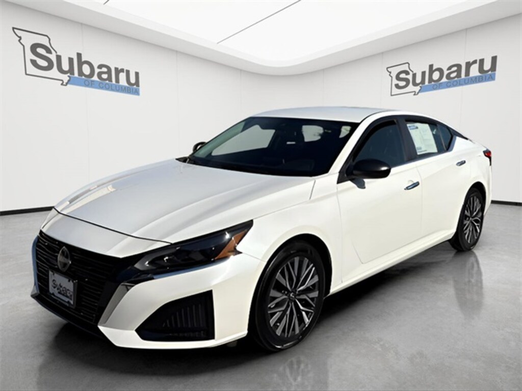 Used 2024 Nissan Altima 2.5 SV Sedan