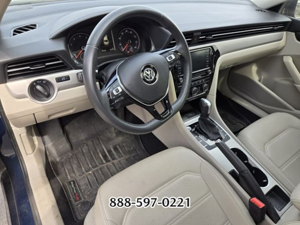Used 2022 Volkswagen Passat 2.0T SE Sedan