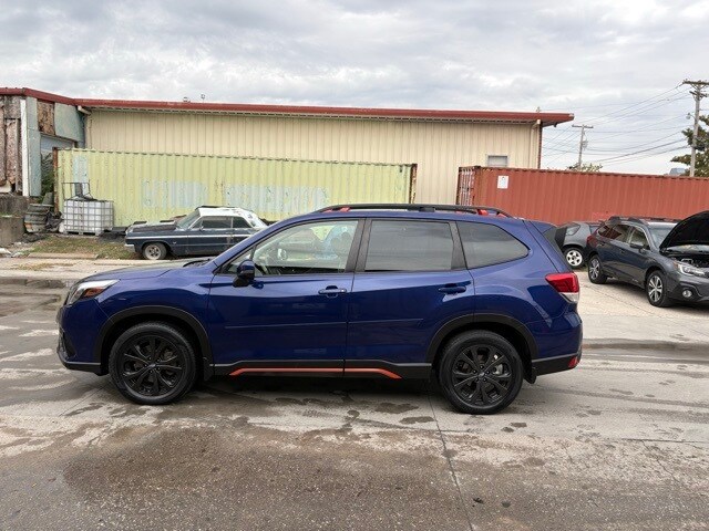 2023 Subaru Forester Sport photo 2