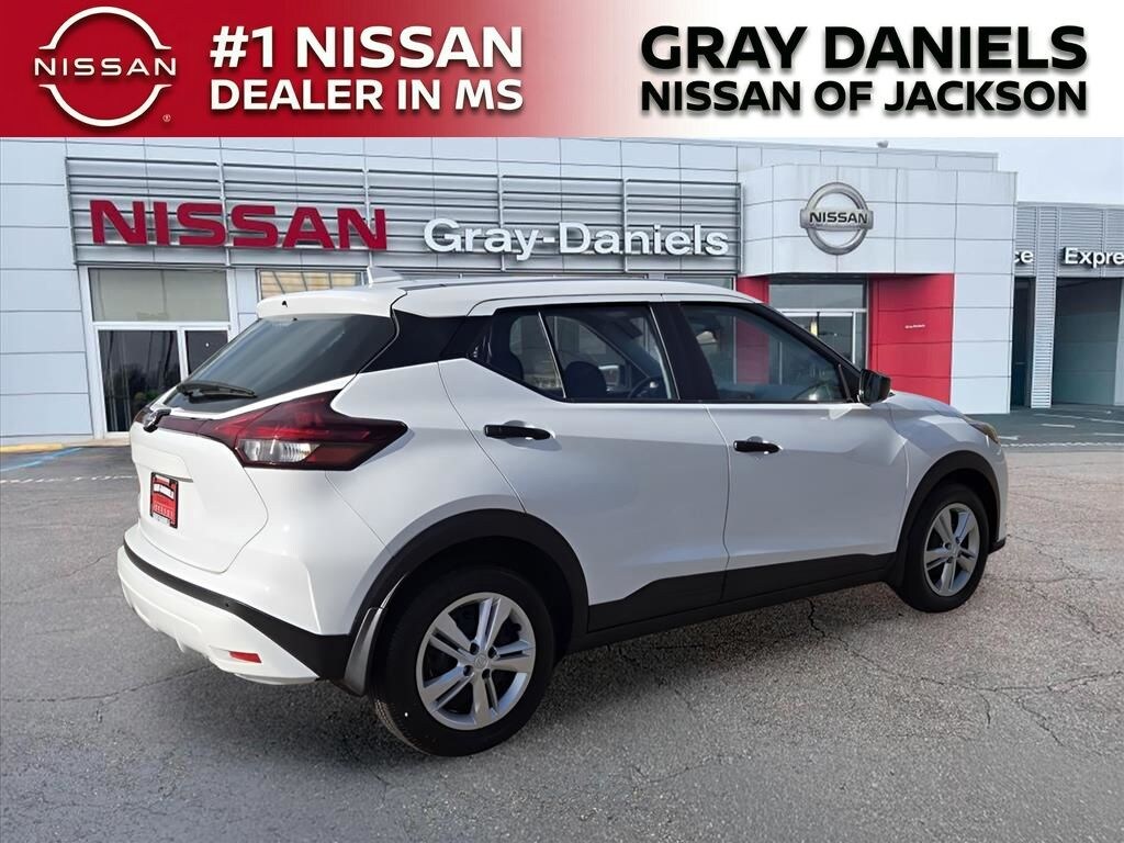 Used 2025 Nissan Kicks Play S SUV