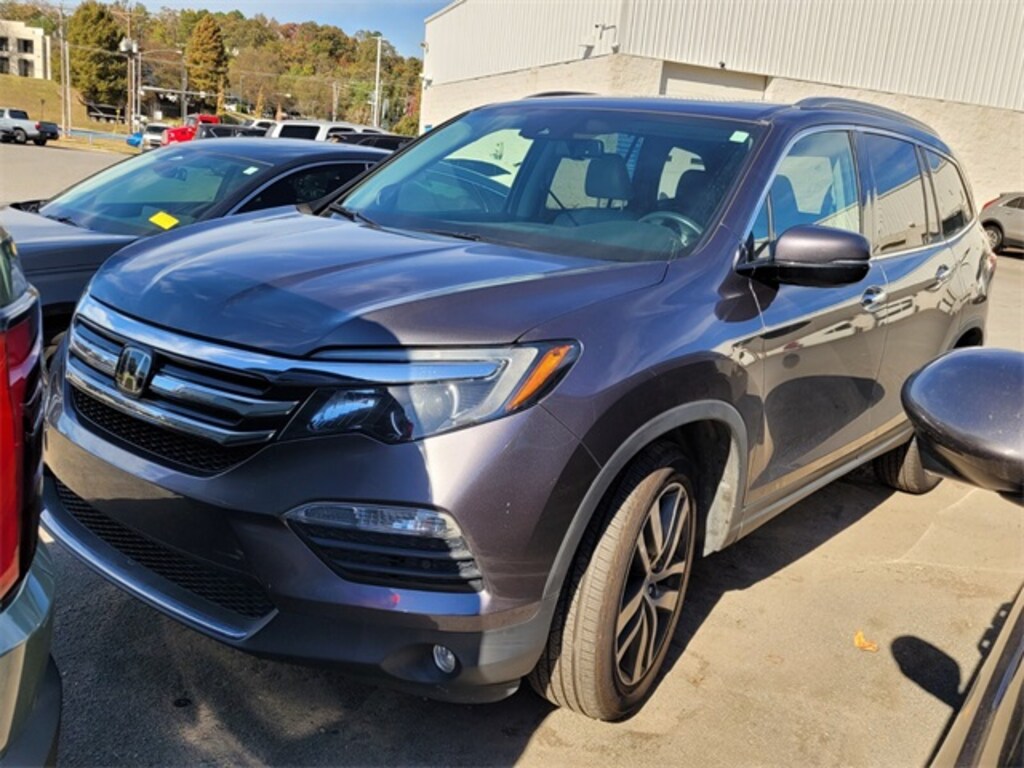 Certified 2017 Honda Pilot Touring AWD SUV
