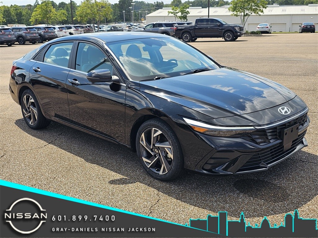 Used 2024 Hyundai Elantra Limited Sedan