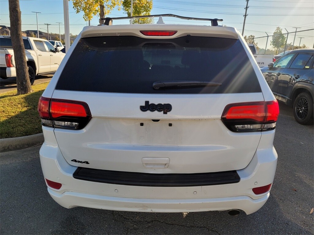 Used 2019 Jeep Grand Cherokee Laredo SUV