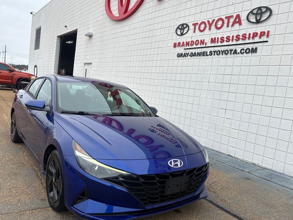 Used 2021 Hyundai Elantra SEL Sedan