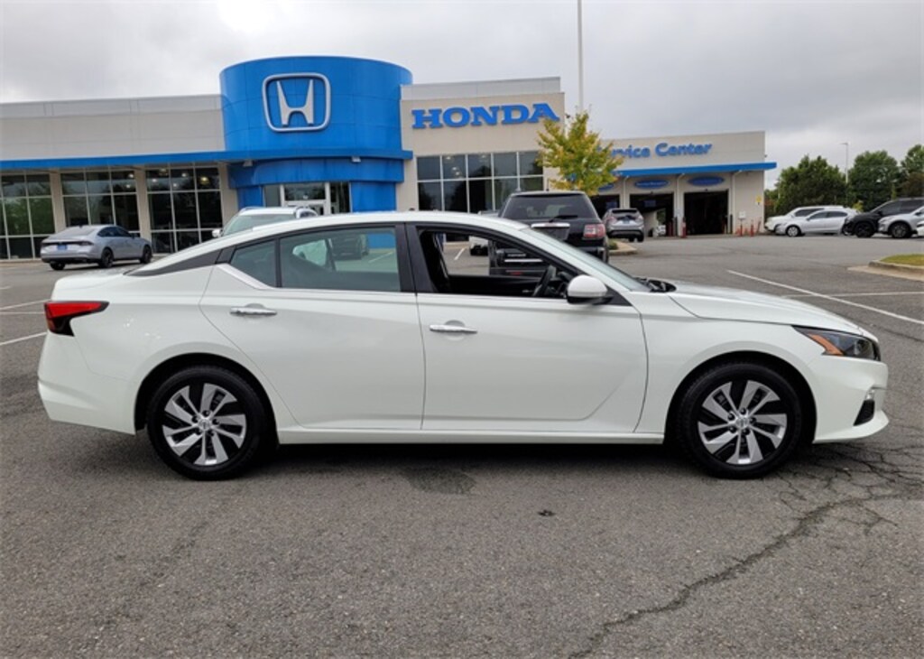 Used 2022 Nissan Altima 2.5 S Sedan