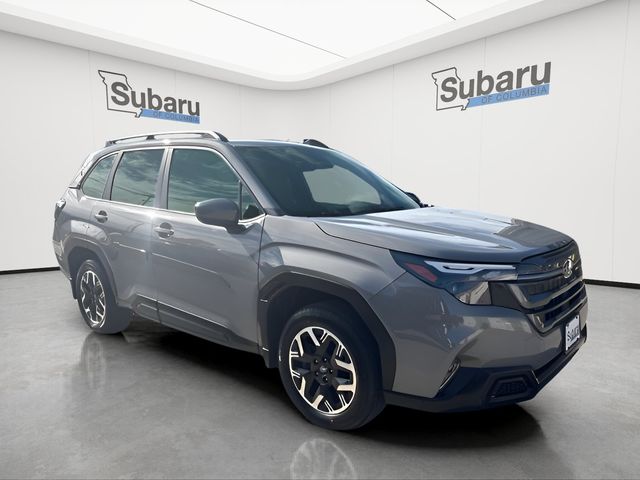 2025 Subaru Forester Premium's photo
