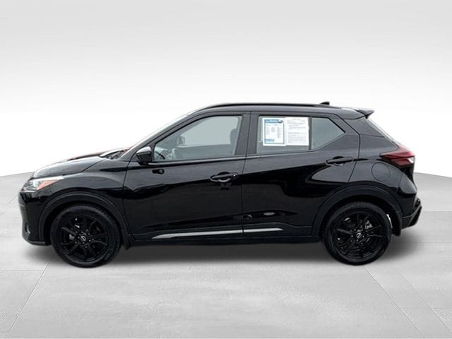 2023 Nissan Kicks SR - Photo 4