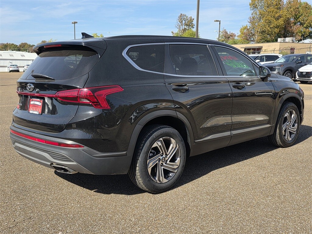 Used 2023 Hyundai Santa Fe SE SUV