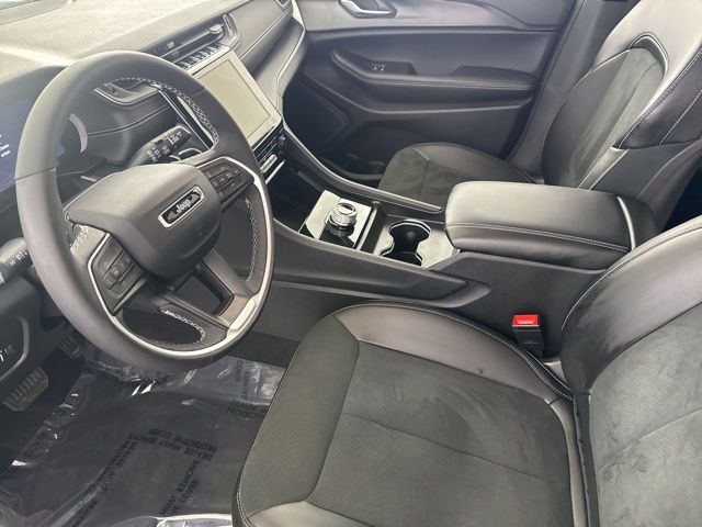 2025 Jeep Grand Cherokee Altitude - Photo 25