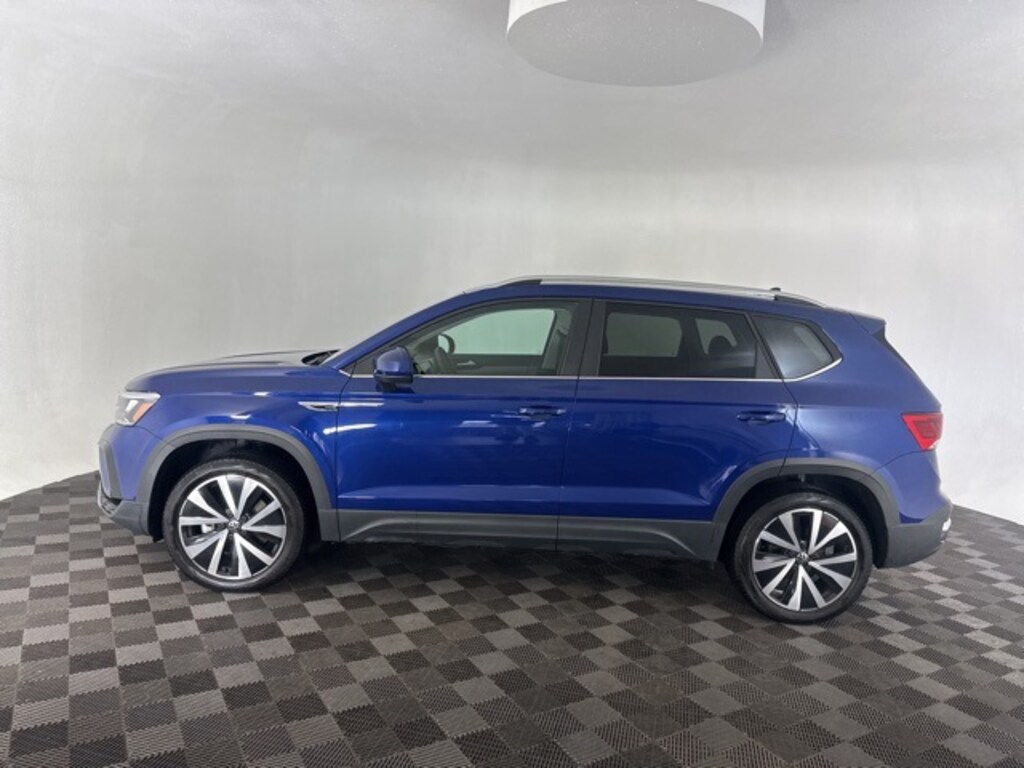Used 2023 Volkswagen Taos 1.5T SE SUV