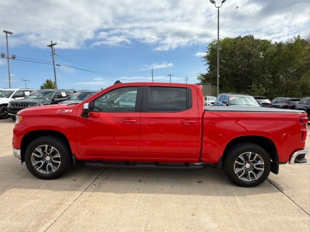 Used 2025 Chevrolet Silverado 1500 LT w/1LT Truck Crew Cab
