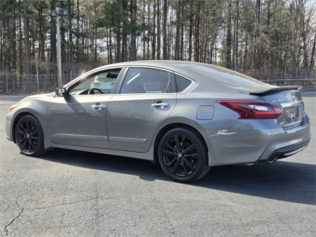 Used 2017 Nissan Altima 2.5 SR Sedan