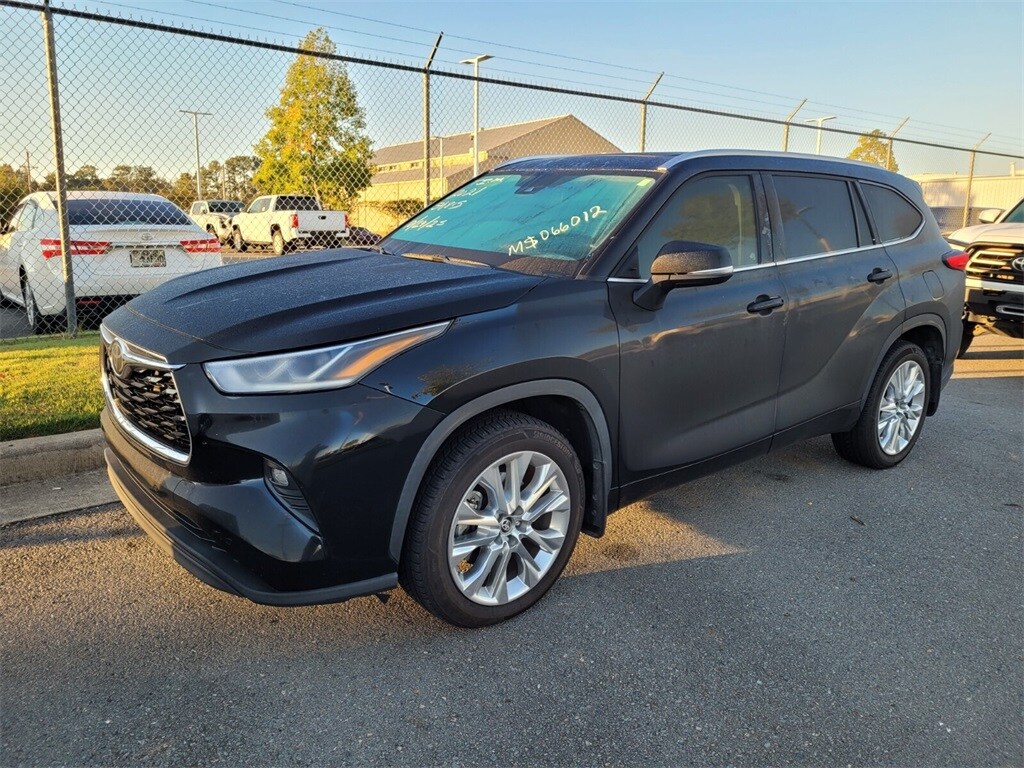 Used 2021 Toyota Highlander Limited SUV