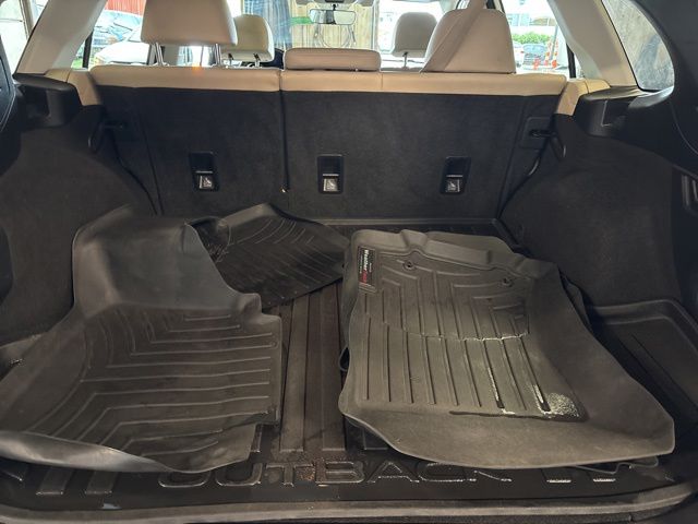 2018 Subaru Outback Limited - Photo 11