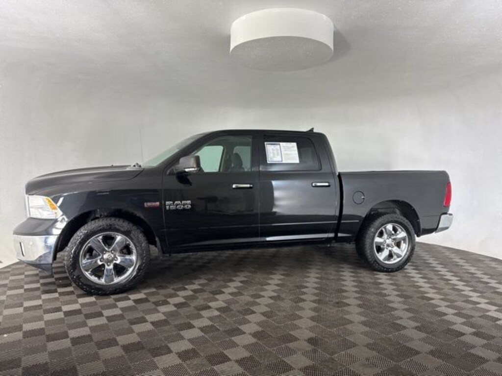 Used 2015 Ram 1500 SLT Truck Crew Cab