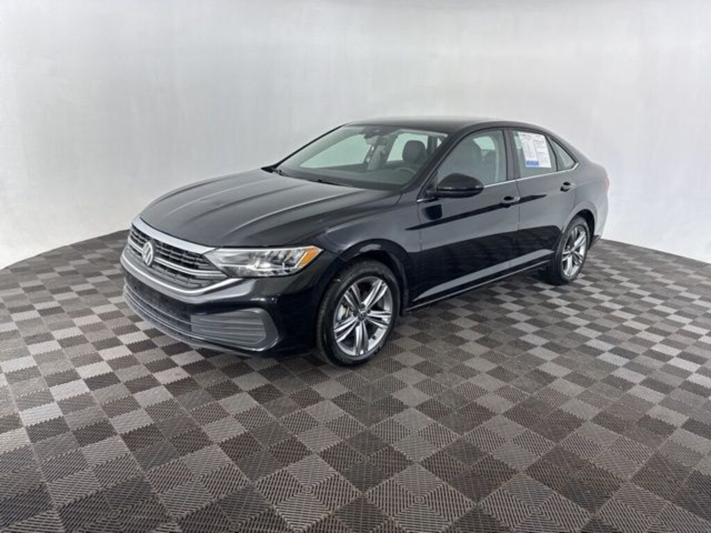 Used 2024 Volkswagen Jetta 1.5T SE Sedan