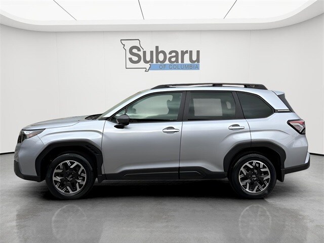 2026 Subaru Forester Premium photo 2