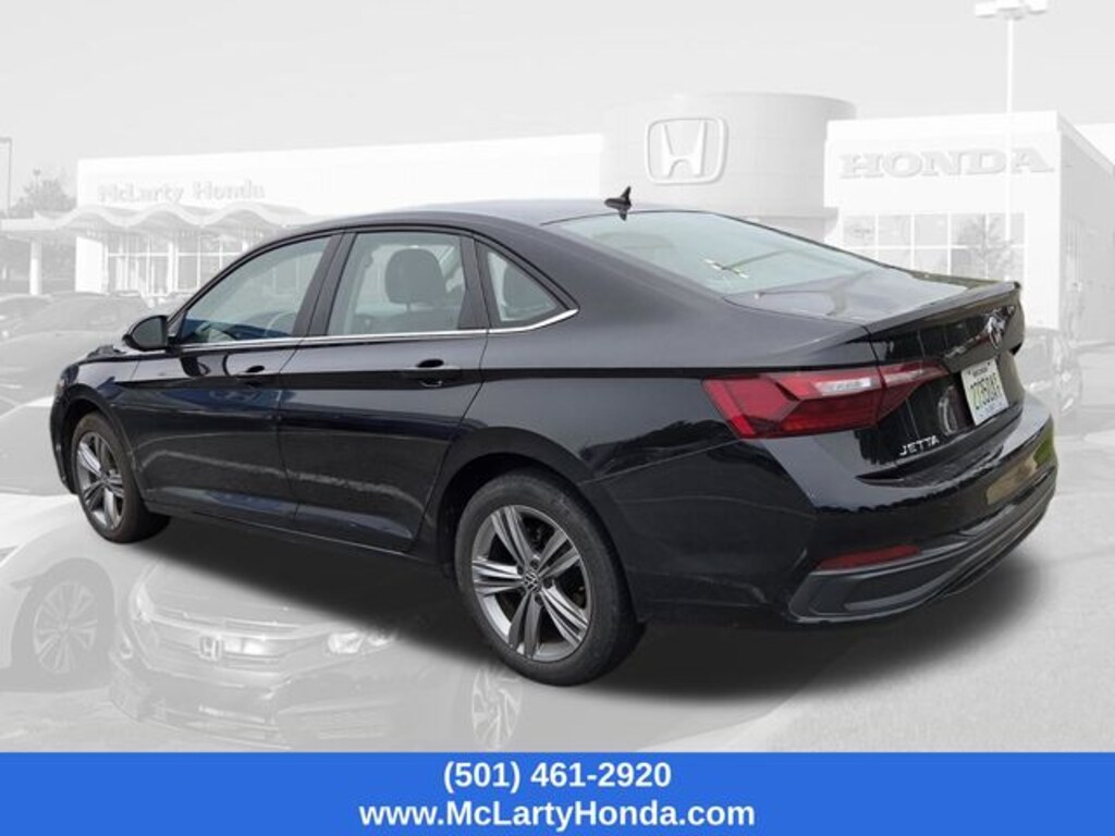 Used 2024 Volkswagen Jetta 1.5T SE Sedan