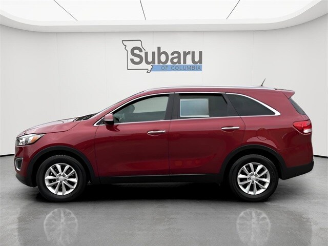 2017 Kia Sorento LX photo 4