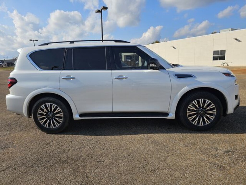 Used 2023 Nissan Armada SL SUV