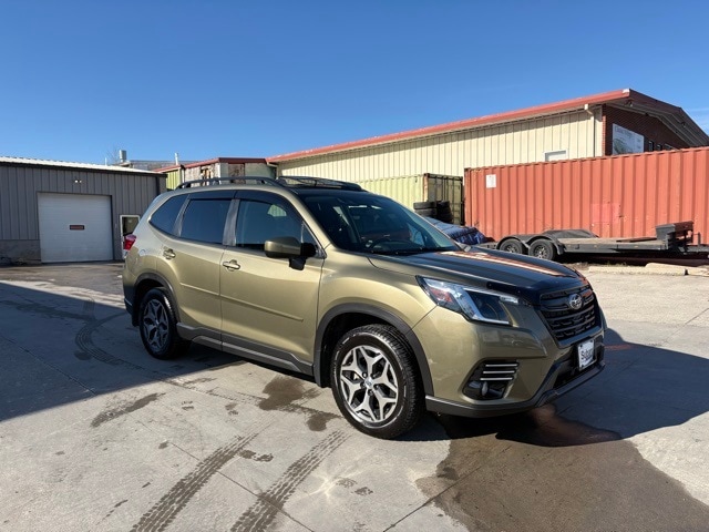 2022 Subaru Forester Premium
