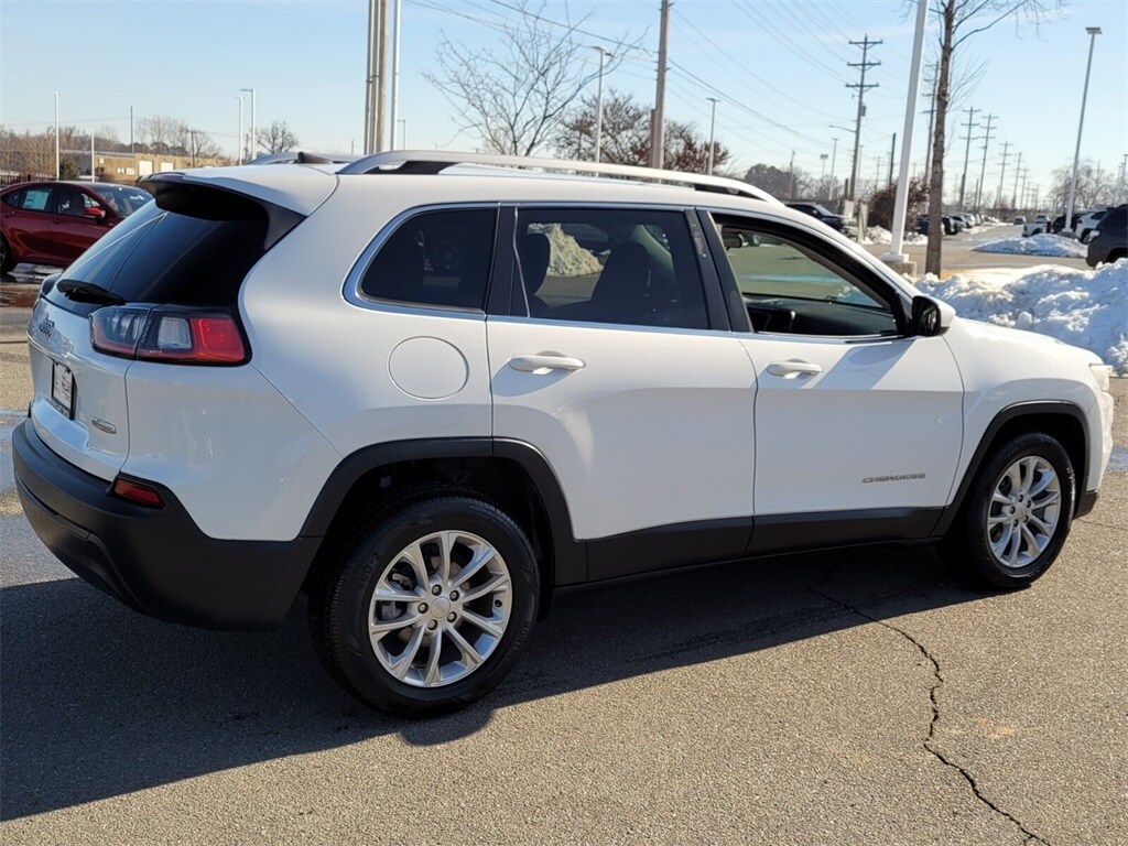 Used 2019 Jeep Cherokee Latitude FWD SUV
