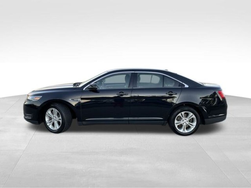 Used 2017 Ford Taurus SEL Sedan
