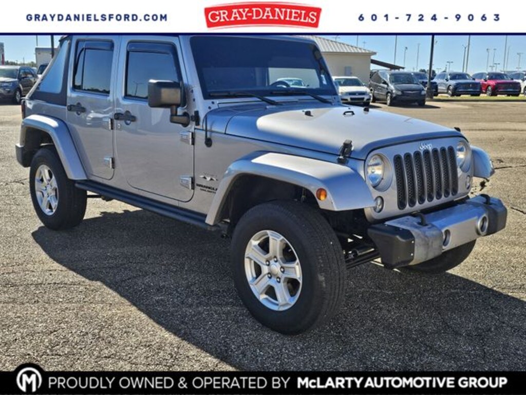 Used 2016 Jeep Wrangler JK Unlimited Sahara 4x4 SUV