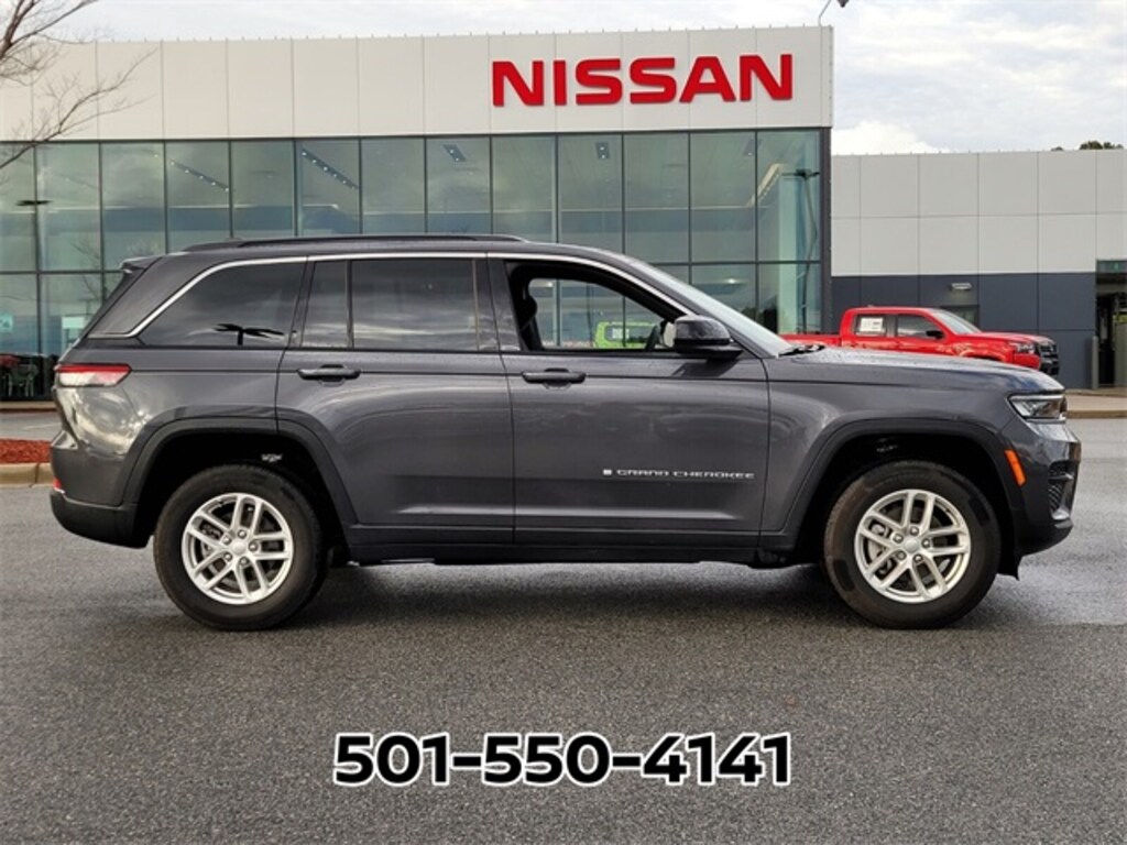 Used 2025 Jeep Grand Cherokee Laredo SUV