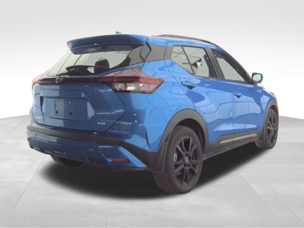 Used 2024 Nissan Kicks SR SUV