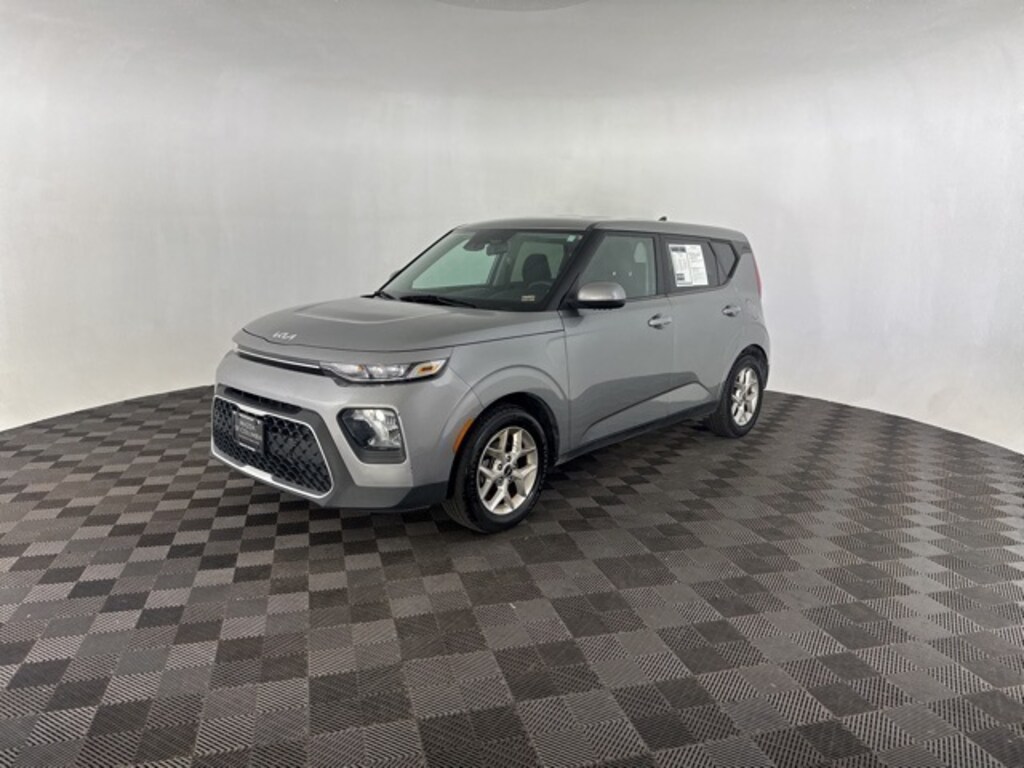 Used 2022 Kia Soul LX Hatchback