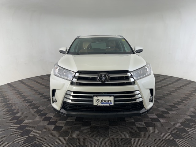 Used 2018 Toyota Highlander Limited with VIN 5TDDZRFH7JS868889 for sale in Columbia, MO