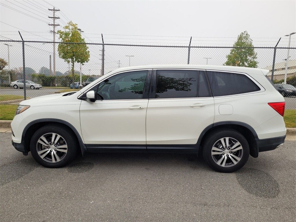 Used 2016 Honda Pilot EX-L w/Navigation FWD SUV