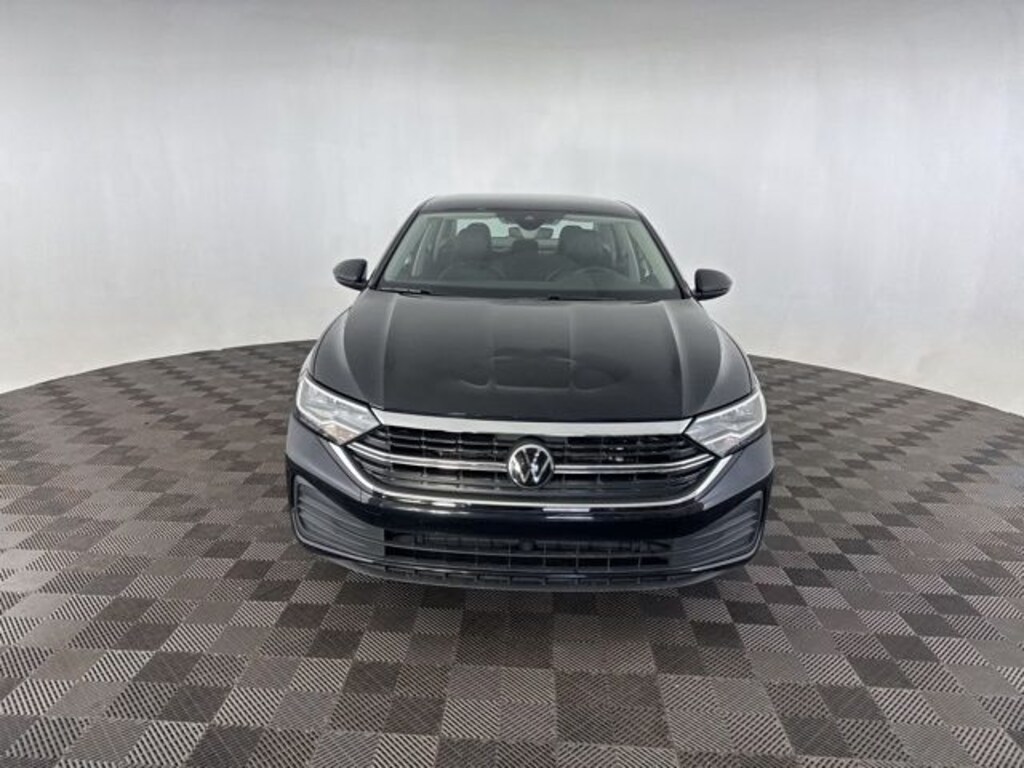 Used 2024 Volkswagen Jetta 1.5T SE Sedan