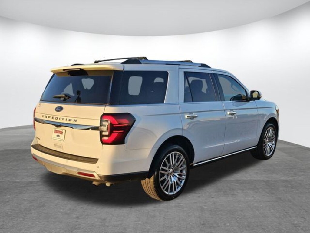 Used 2024 Ford Expedition Limited SUV