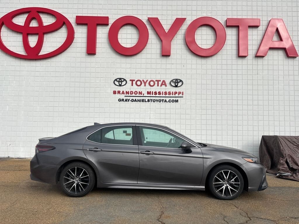 Used 2024 Toyota Camry SE Sedan