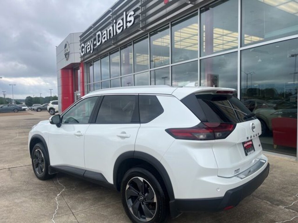 Used 2024 Nissan Rogue SV SUV