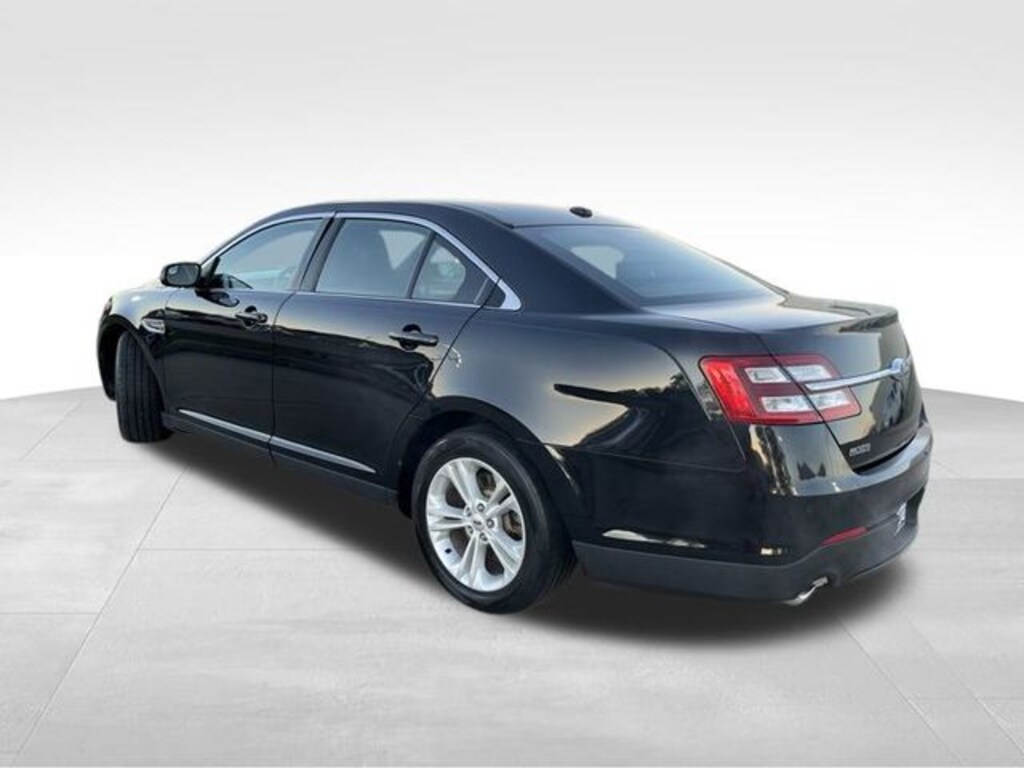 Used 2017 Ford Taurus SEL Sedan