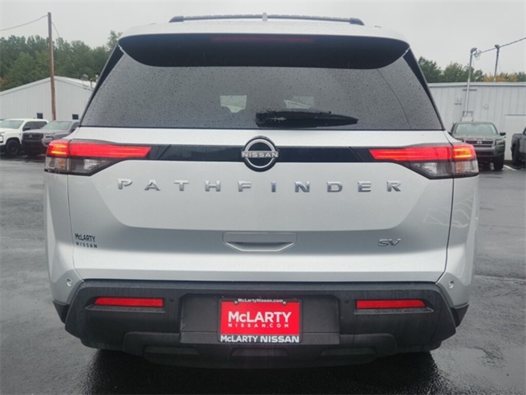 Used 2022 Nissan Pathfinder SV SUV