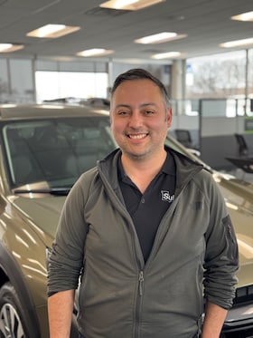 Staff member Nikolas Lopez from ID_e80a1274c6fd