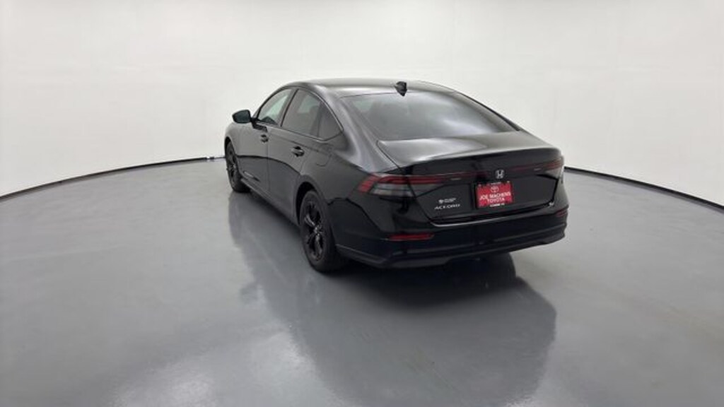 Used 2025 Honda Accord SE Sedan