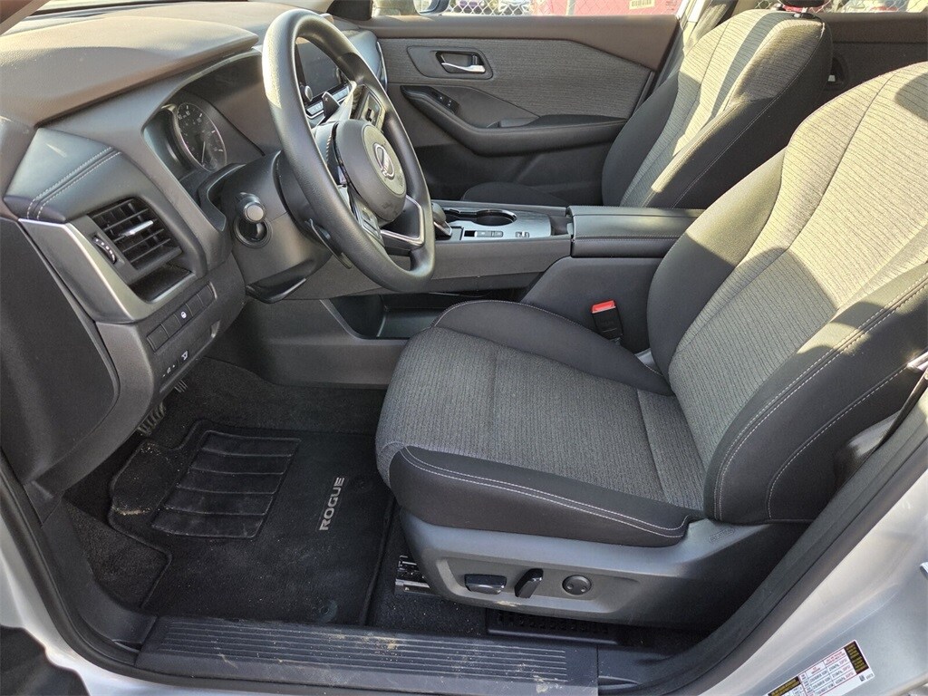 Used 2023 Nissan Rogue SV SUV