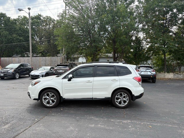 2018 Subaru Forester 2.5i Touring photo 3