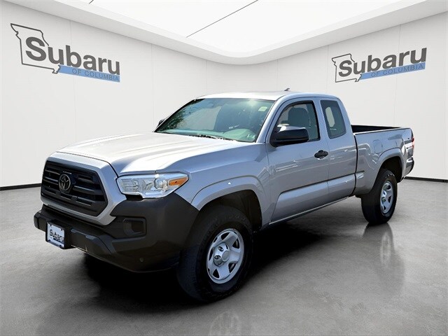 2018 Toyota Tacoma SR photo 3