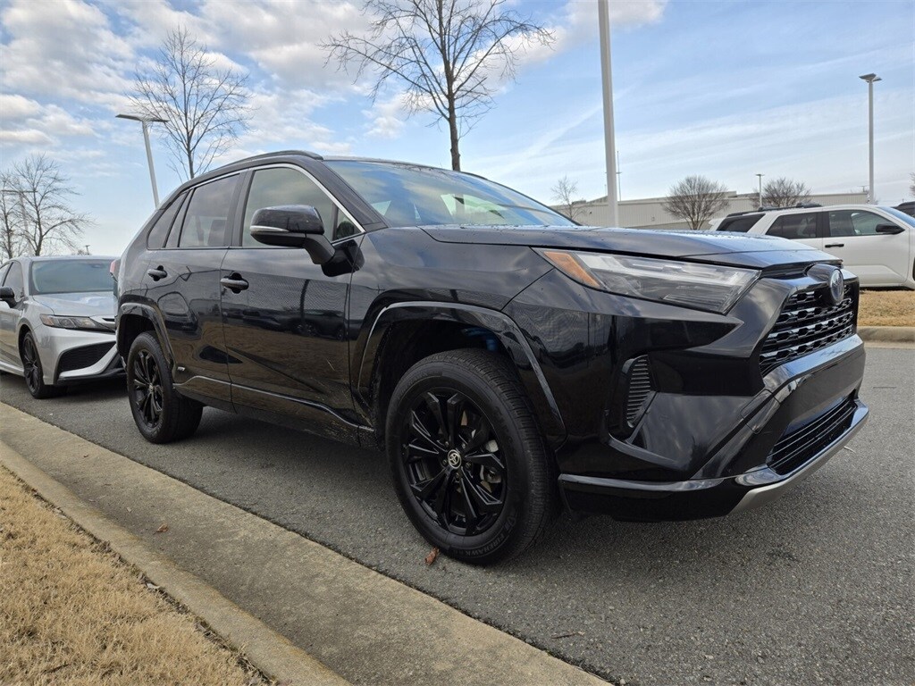 Used 2023 Toyota RAV4 Hybrid SE SUV