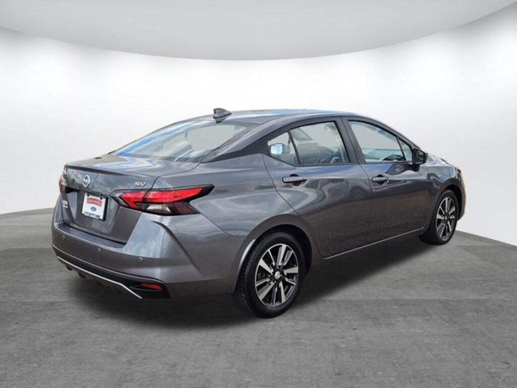 Used 2021 Nissan Versa 1.6 SV Sedan