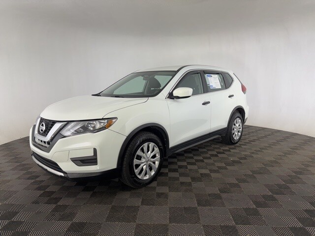 2017 Nissan Rogue S photo 3