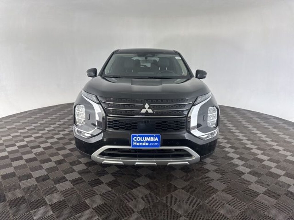 Used 2024 Mitsubishi Outlander SE SUV