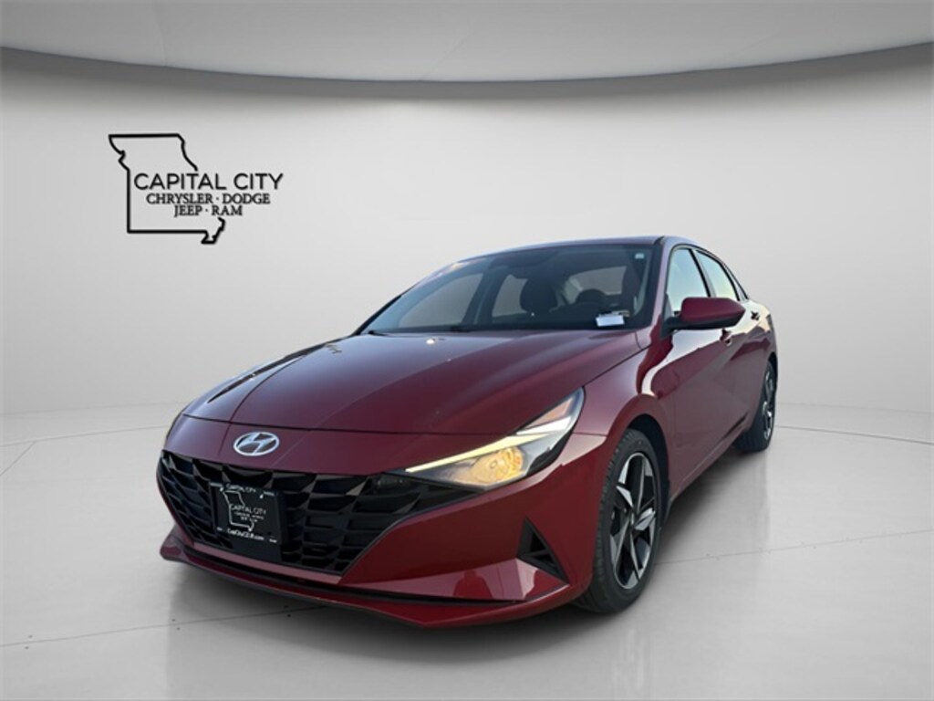 Used 2023 Hyundai Elantra SEL Sedan